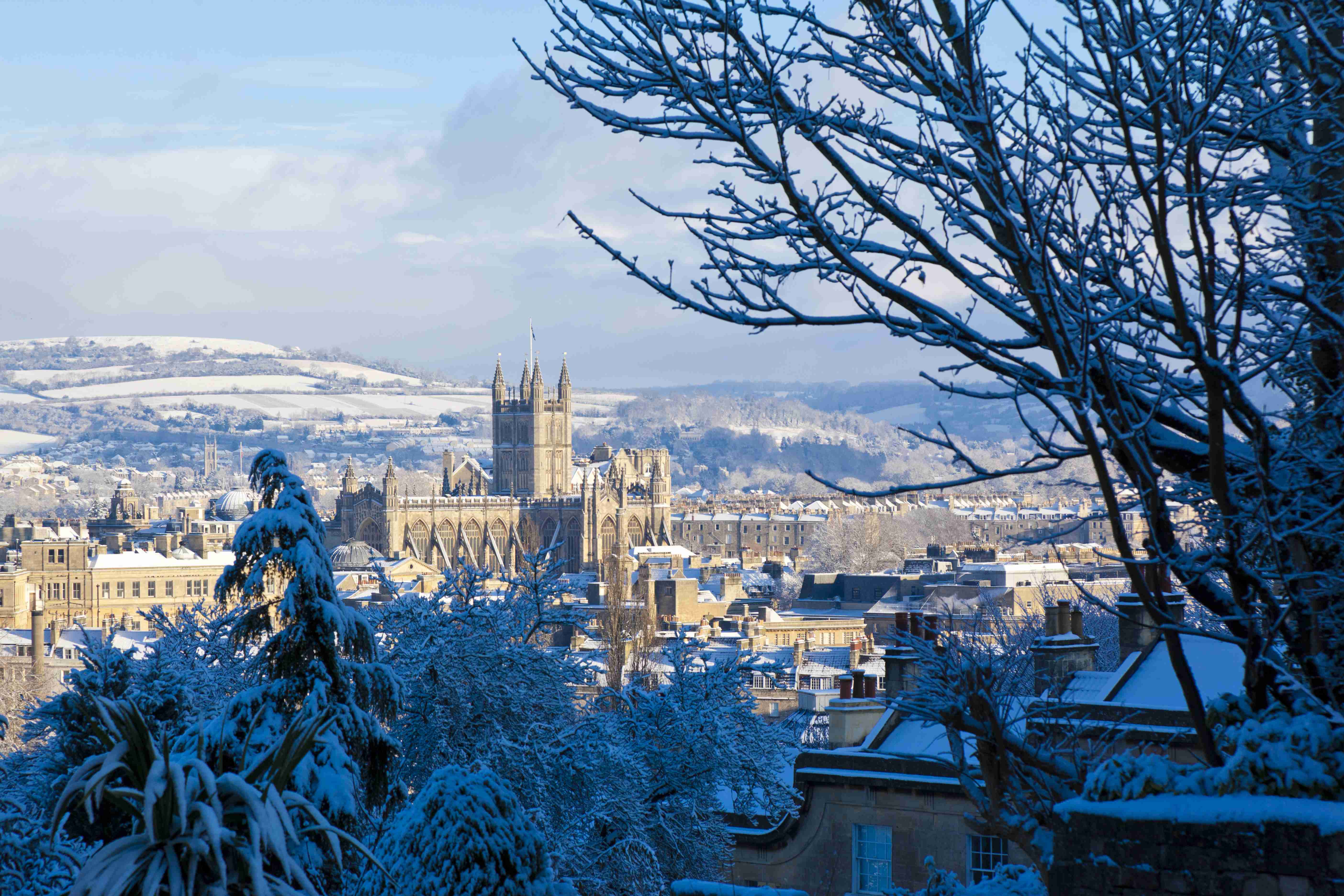 places to visit in england in the winter