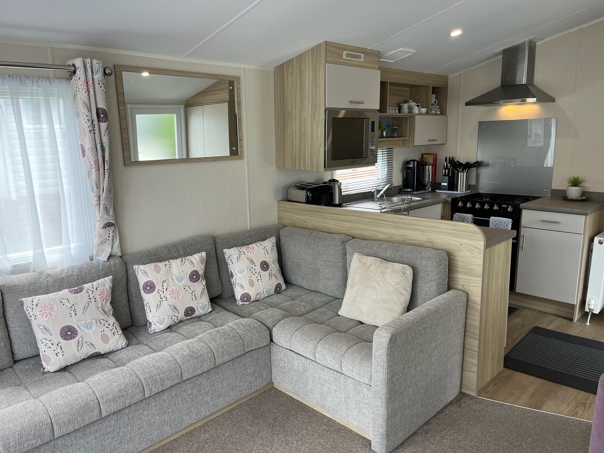 2019 Willerby Linwood for sale at Juliots Well Holiday park, Camelford, Cornwall