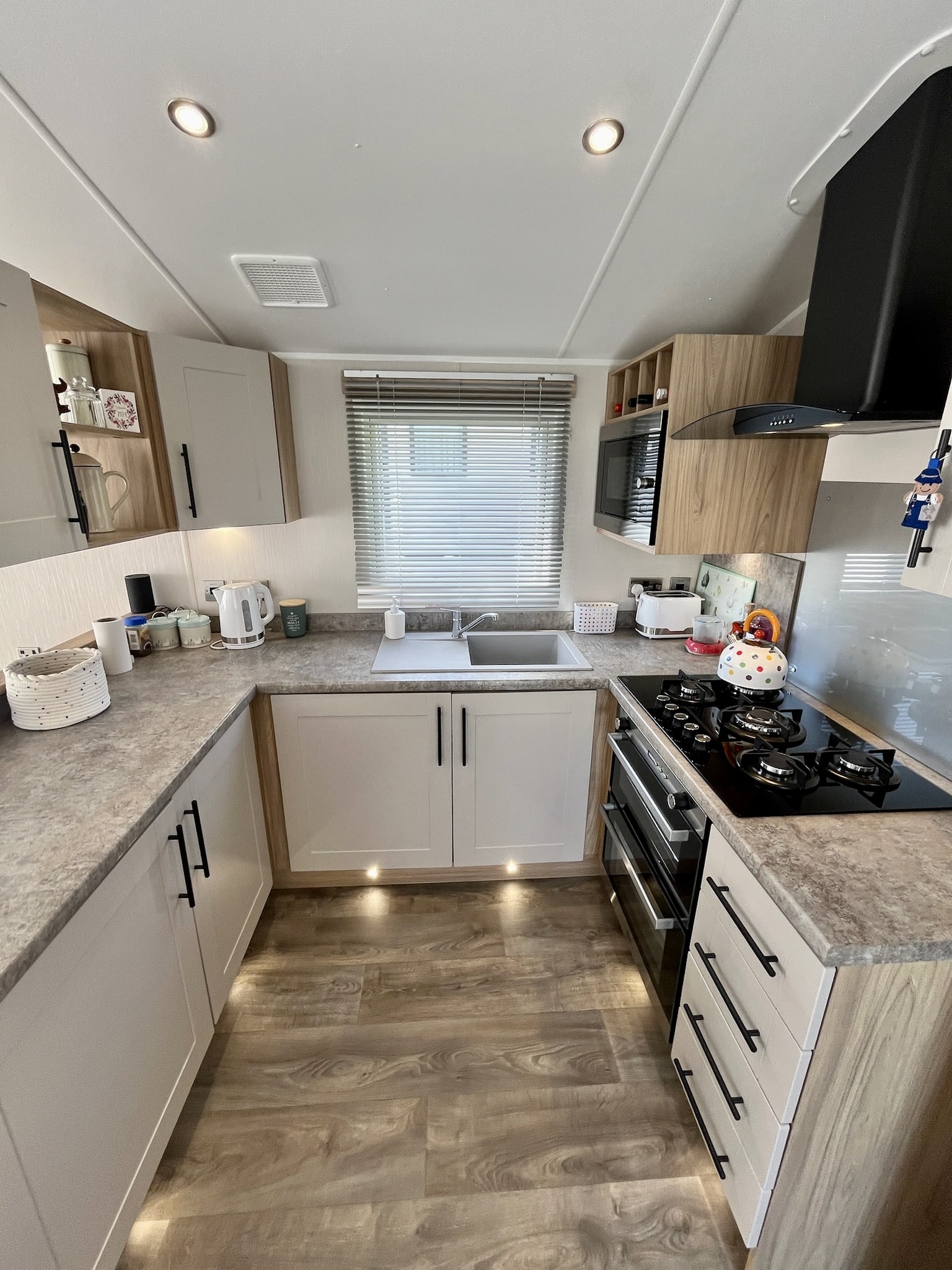 2023 Willerby Lamberhurst for sale at Wood Farm Holiday Park, Dorset