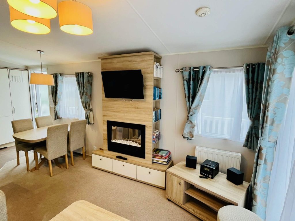 Used 2015 Willerby Avonmore for sale at Butlins Minehead