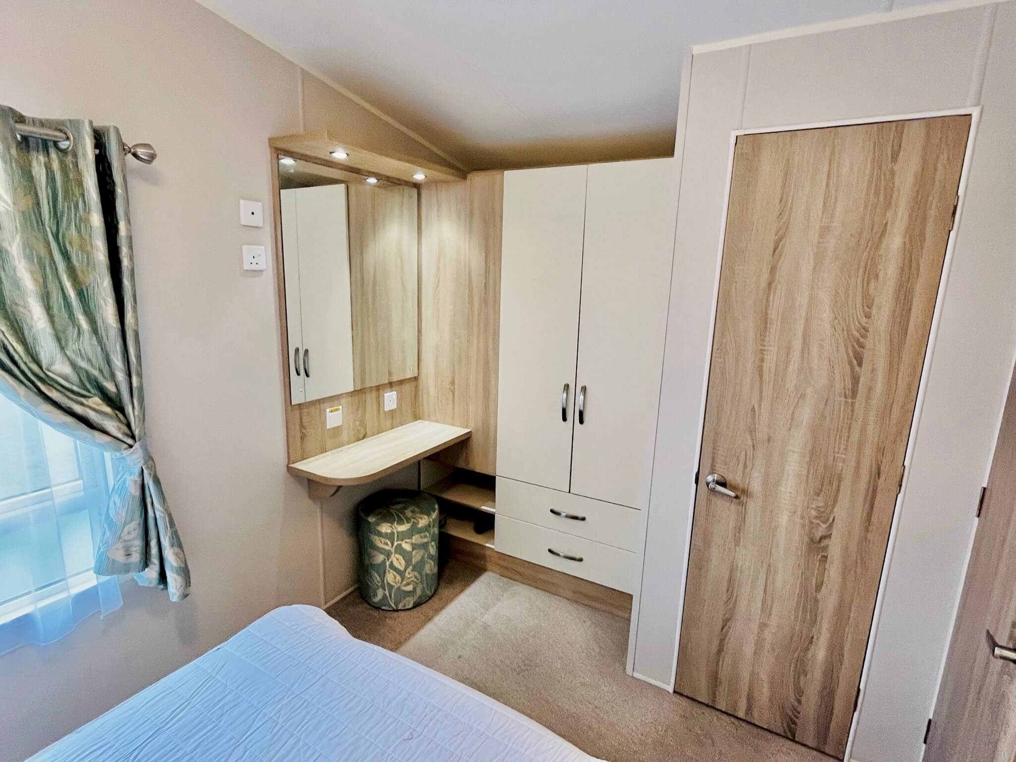 Used 2015 Willerby Avonmore for sale at Butlins Minehead