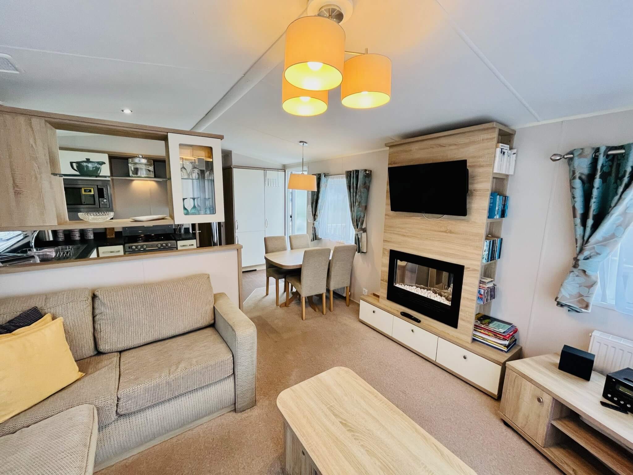 Used 2015 Willerby Avonmore for sale at Butlins Minehead